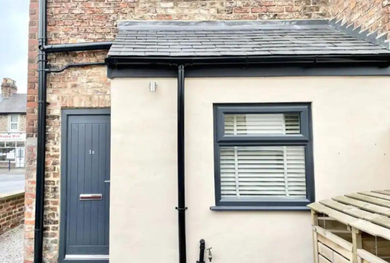Townhouse With Private Parking Villa York Luaran gambar